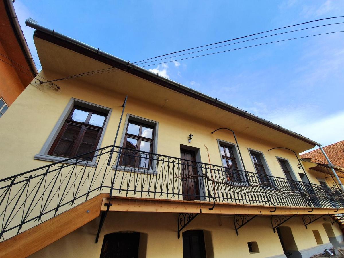 Maximus Apartments Sighişoara Buitenkant foto