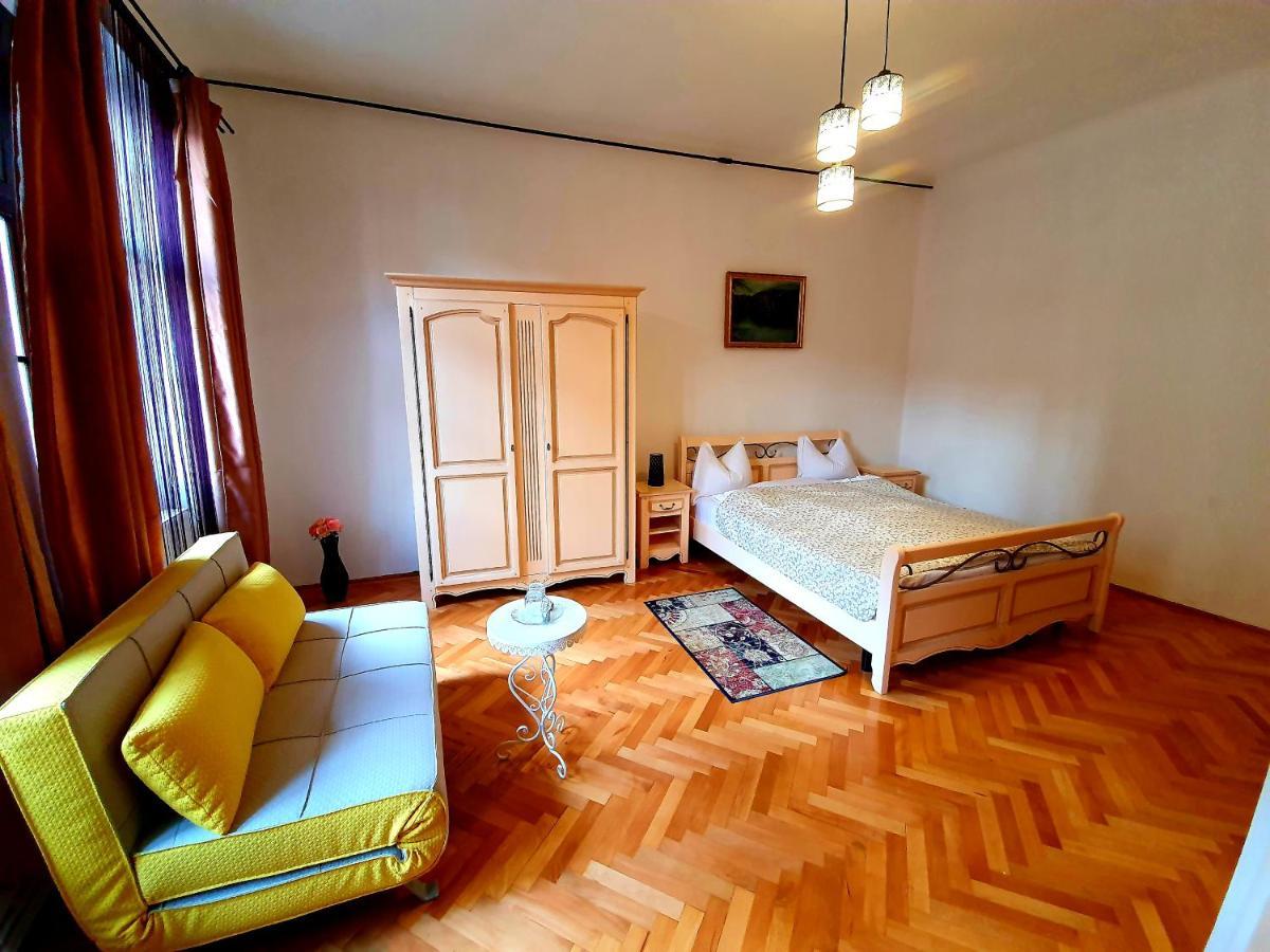 Maximus Apartments Sighişoara Buitenkant foto